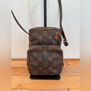 Louis Vuitton Vintage Amazon Shoulder/Crossbody Bag in Monogram Authentic